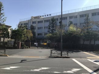 区立東金町小学校