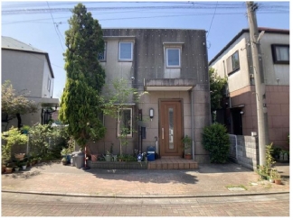 土地面積約30.25坪♪　2階建て中古住宅♪